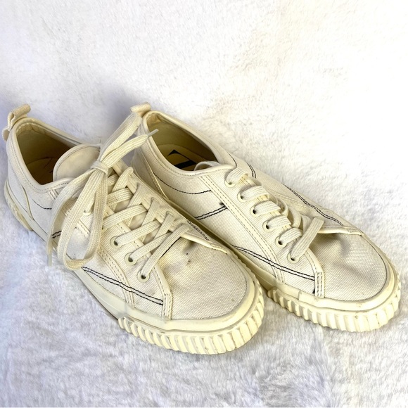Zara Off White Canvas Aesthetic Sneakers - Picture 2 of 8